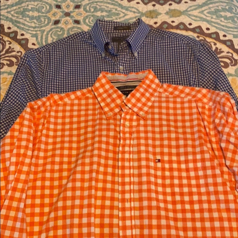 2 men’s medium long sleeve button down shirts